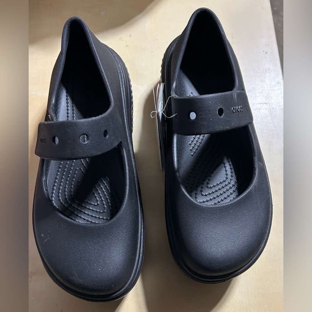 Crocs Stomp Mary Jane Size 8